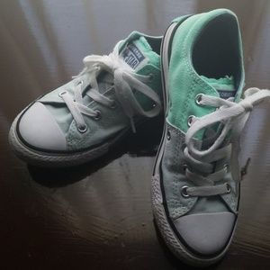 Girl's Converse